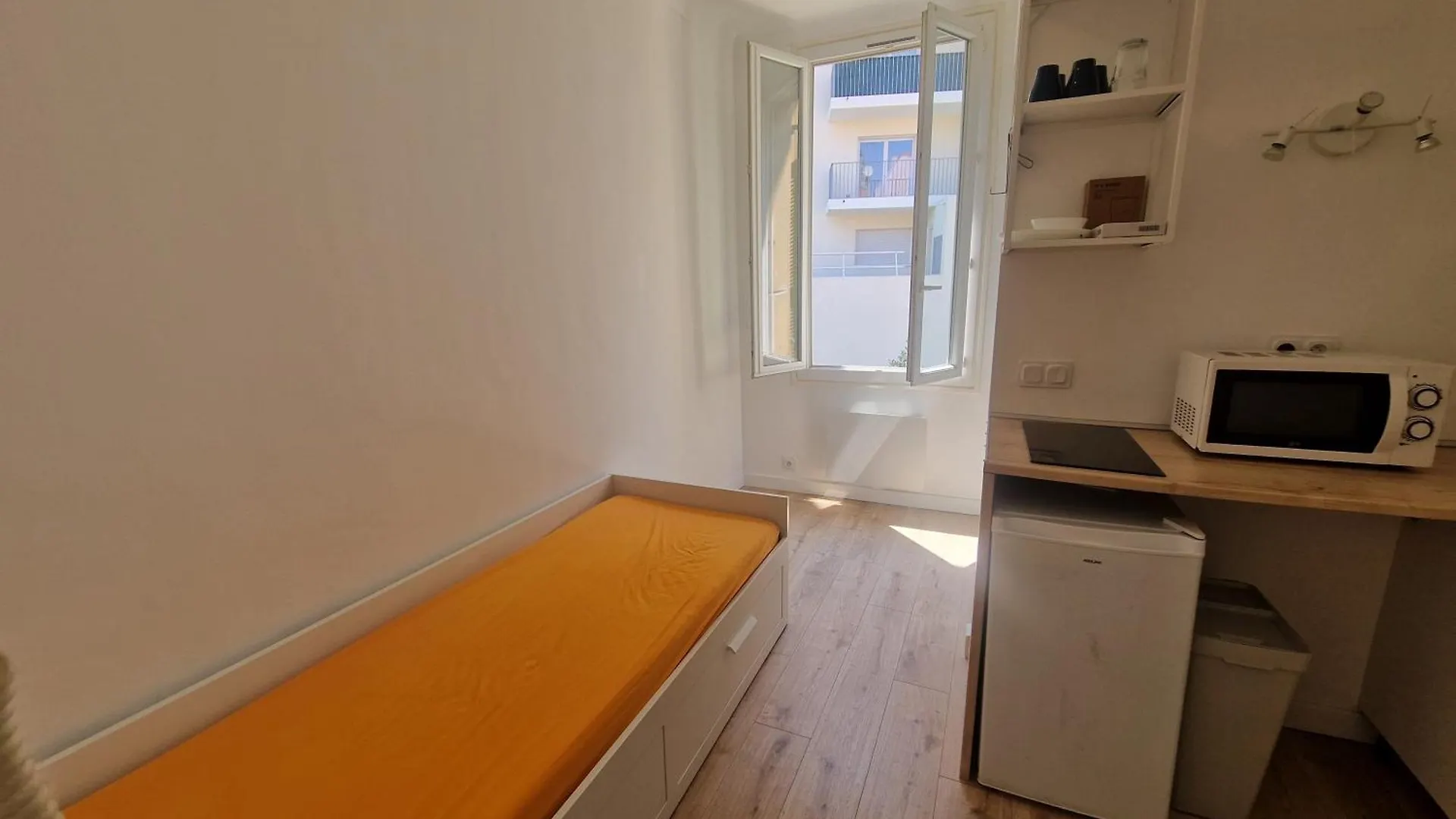 Studio Nicois Proche Mer Nice Apartment